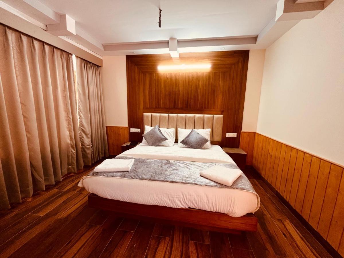 Le Green Resort, Mall Road Manali Exterior photo